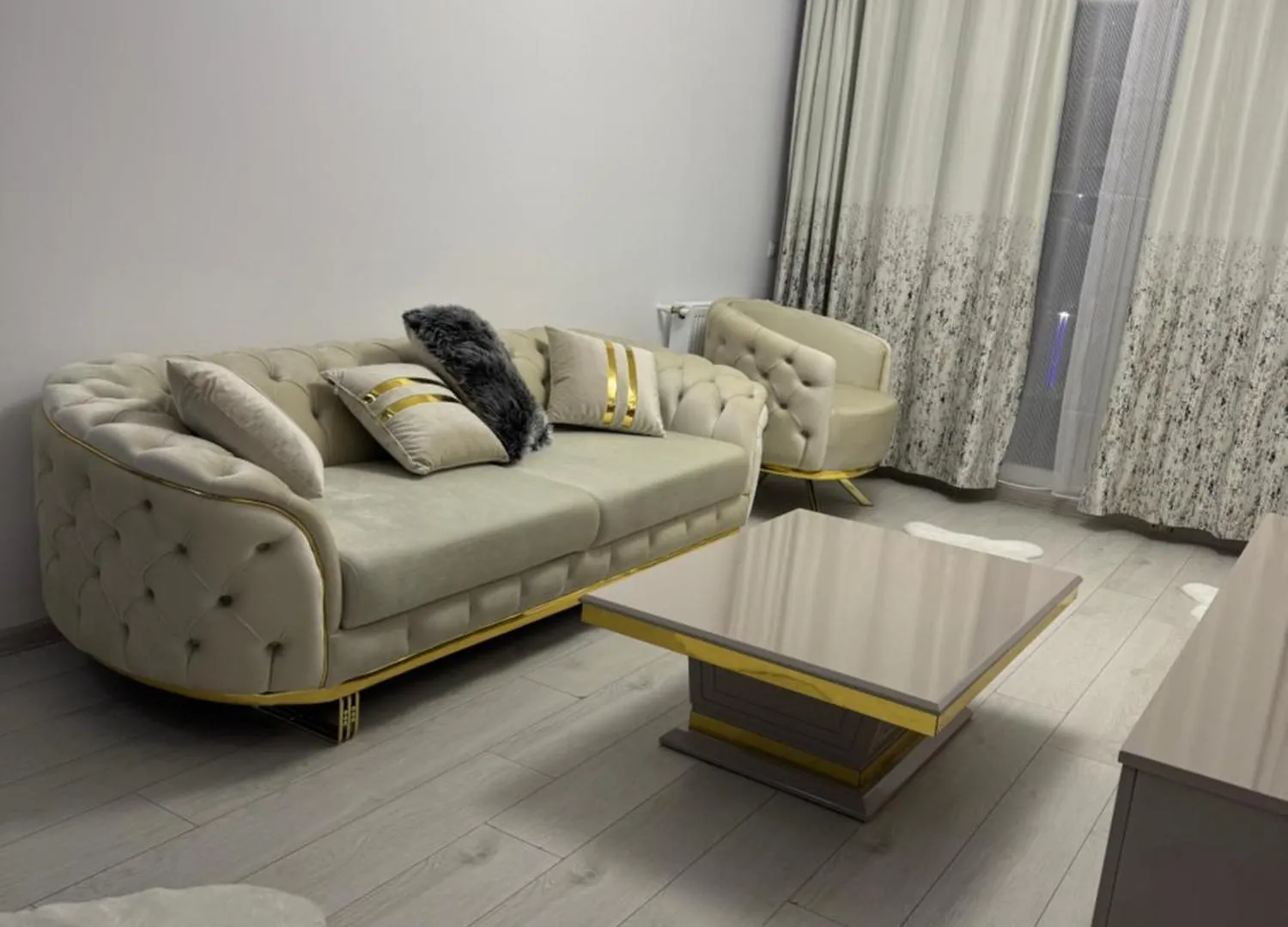 Apartament Doua Camere Titan Bucharest Apartment