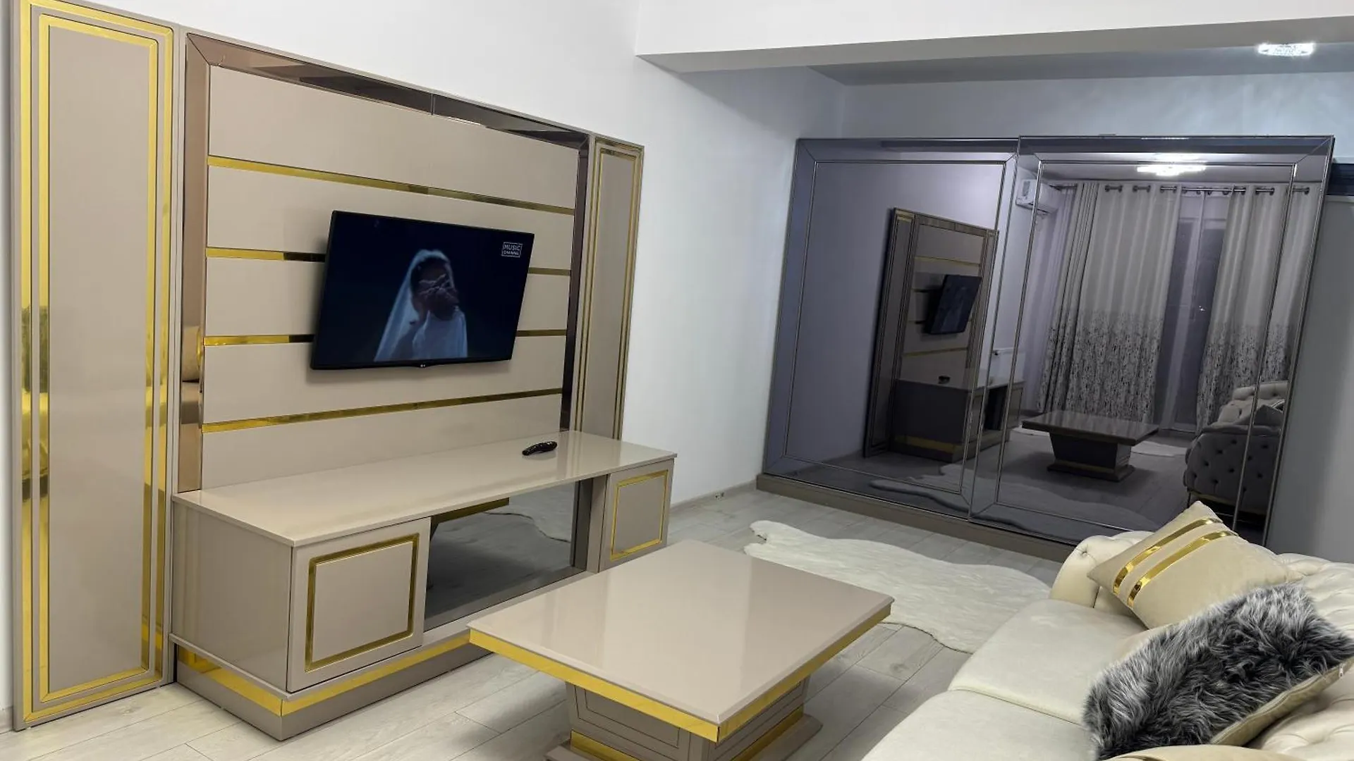 Apartament Doua Camere Titan Bucharest Romania