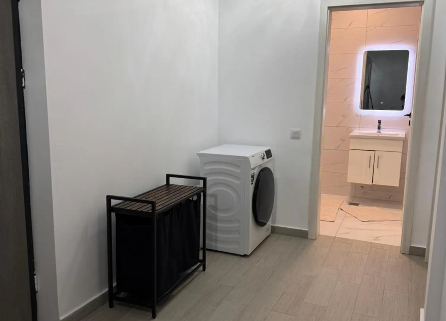 Apartament Doua Camere Titan Bucharest